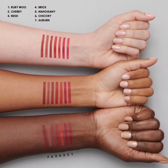 M.A.C Lip Pencil - Mahagony - Picture 3 of 3